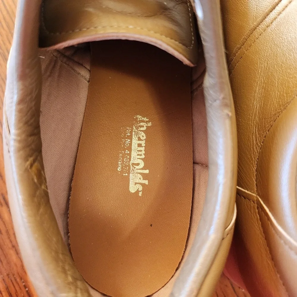 P. W. Minor Orthopedic Beige Lace Up Wedge Heel Comfort Shoe‎ 8 Wide Inserts